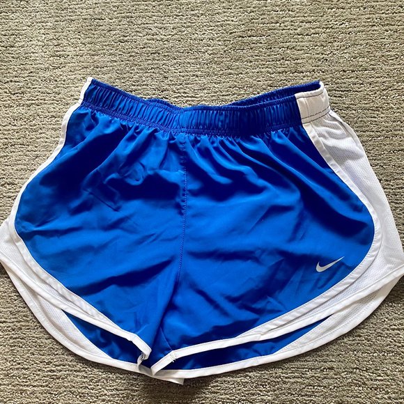 Nike Pants - Nike Women's Tempo Dry Core 3'' Running Shorts